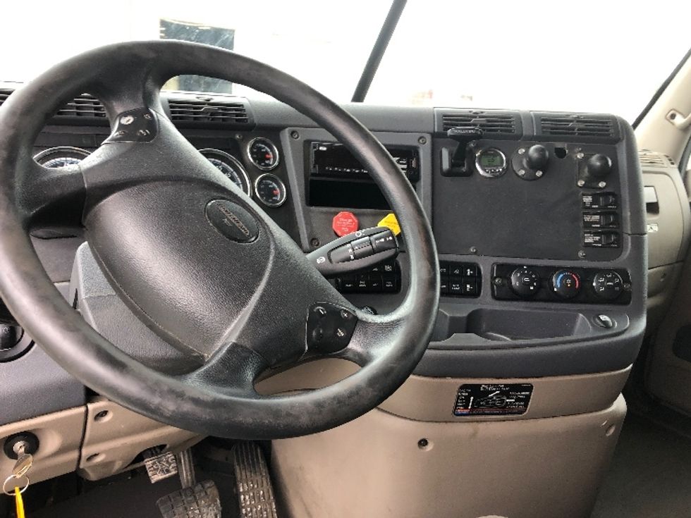 Sleeper Tractor-Heavy Duty Tractors-Freightliner-2019-Cascadia 11364ST-Albany-NY-571,142\n\t\tmiles-$ 44,250 - Image 10