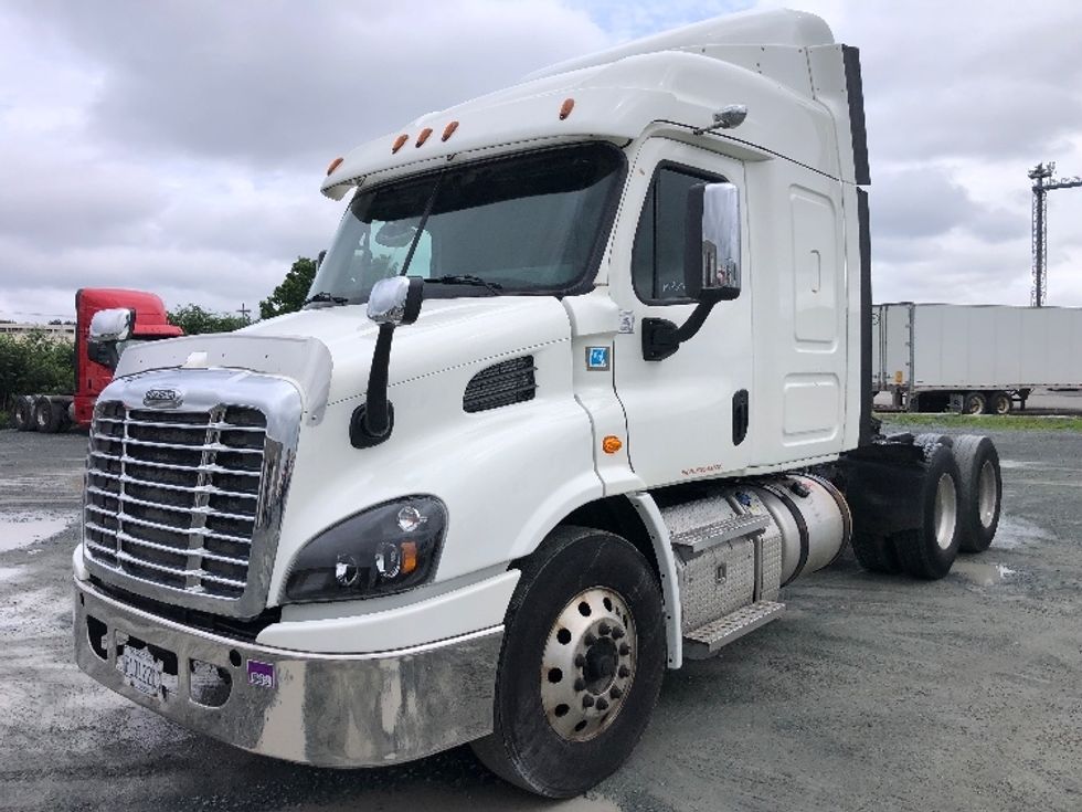 Sleeper Tractor-Heavy Duty Tractors-Freightliner-2019-Cascadia 11364ST-Albany-NY-571,142\n\t\tmiles-$ 44,250 - Image 3