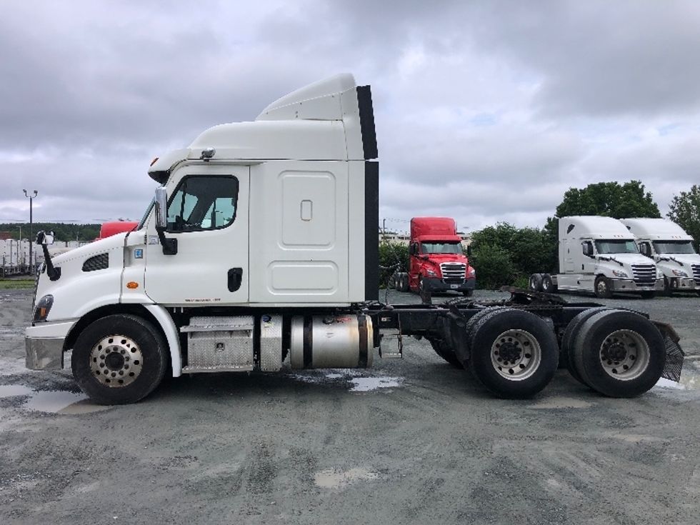 Sleeper Tractor-Heavy Duty Tractors-Freightliner-2019-Cascadia 11364ST-Albany-NY-571,142\n\t\tmiles-$ 44,250 - Image 4