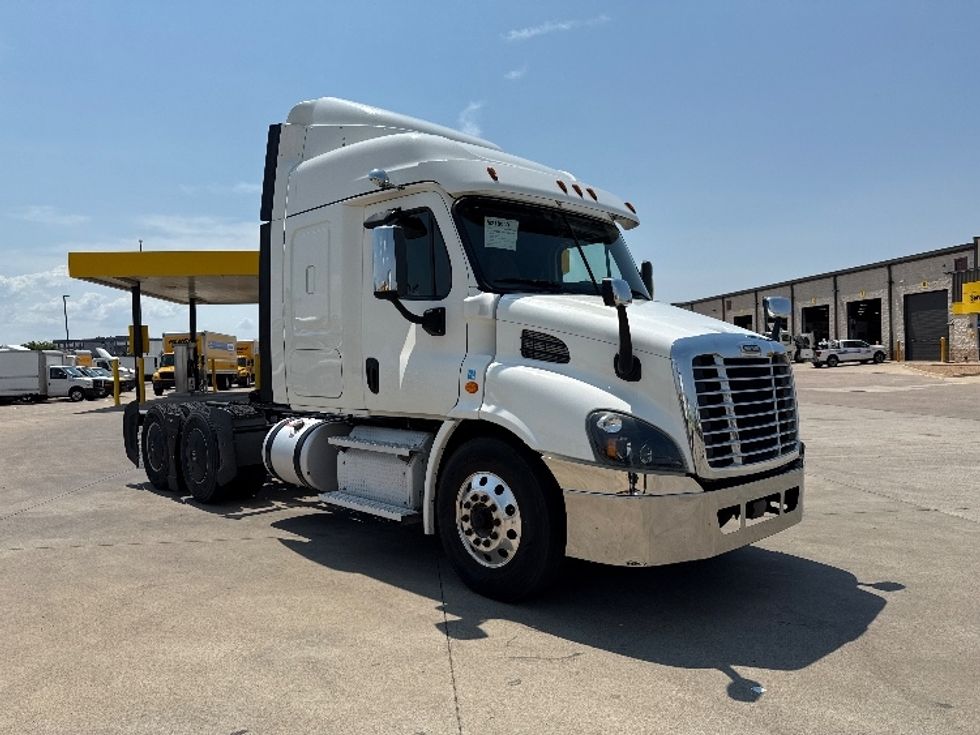 Sleeper Tractor-Heavy Duty Tractors-Freightliner-2019-Cascadia 11364ST-Arlington-TX-486,959\n\t\tmiles-$ 54,750 - Image 1
