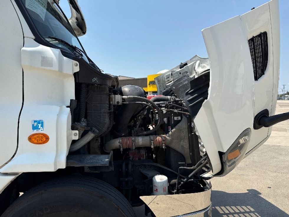 Sleeper Tractor-Heavy Duty Tractors-Freightliner-2019-Cascadia 11364ST-Arlington-TX-486,959\n\t\tmiles-$ 54,750 - Image 20