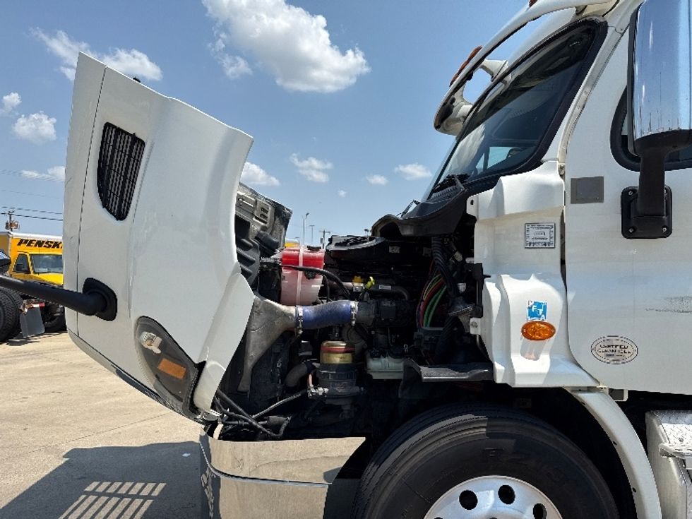Sleeper Tractor-Heavy Duty Tractors-Freightliner-2019-Cascadia 11364ST-Arlington-TX-486,959\n\t\tmiles-$ 54,750 - Image 21