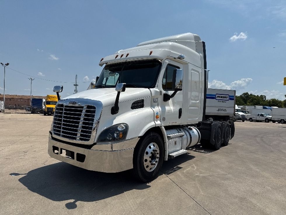 Sleeper Tractor-Heavy Duty Tractors-Freightliner-2019-Cascadia 11364ST-Arlington-TX-486,959\n\t\tmiles-$ 54,750 - Image 3