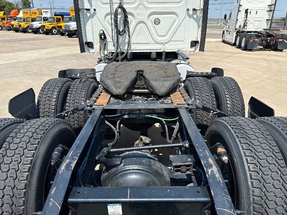 Sleeper Tractor-Heavy Duty Tractors-Freightliner-2019-Cascadia 11364ST-Arlington-TX-486,959\n\t\tmiles-$ 54,750 - Image 6