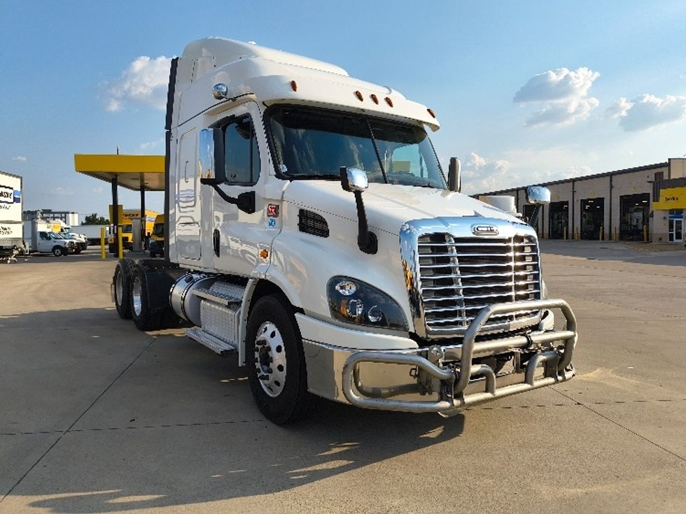 Sleeper Tractor-Heavy Duty Tractors-Freightliner-2019-Cascadia 11364ST-Arlington-TX-500,580\n\t\tmiles-$ 54,000 - Image 1