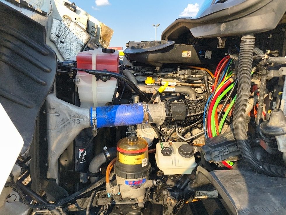 Sleeper Tractor-Heavy Duty Tractors-Freightliner-2019-Cascadia 11364ST-Arlington-TX-500,580\n\t\tmiles-$ 54,000 - Image 21