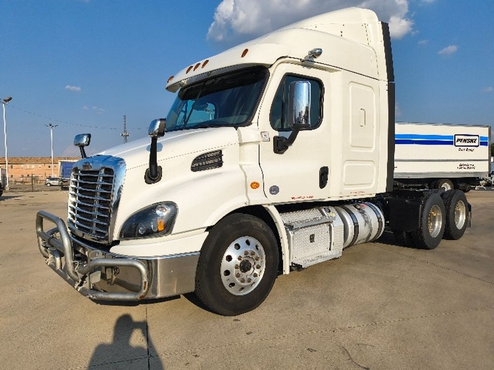 Sleeper Tractor-Heavy Duty Tractors-Freightliner-2019-Cascadia 11364ST-Arlington-TX-500,580\n\t\tmiles-$ 54,000 - Image 3