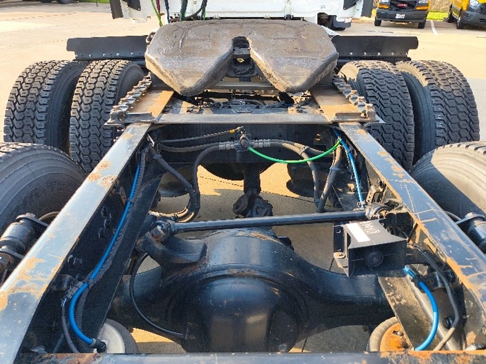 Sleeper Tractor-Heavy Duty Tractors-Freightliner-2019-Cascadia 11364ST-Arlington-TX-500,580\n\t\tmiles-$ 54,000 - Image 6