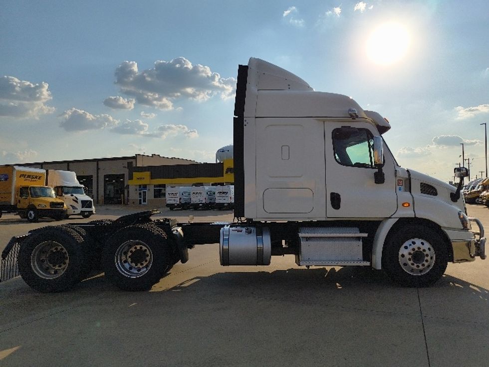 Sleeper Tractor-Heavy Duty Tractors-Freightliner-2019-Cascadia 11364ST-Arlington-TX-500,580\n\t\tmiles-$ 54,000 - Image 8