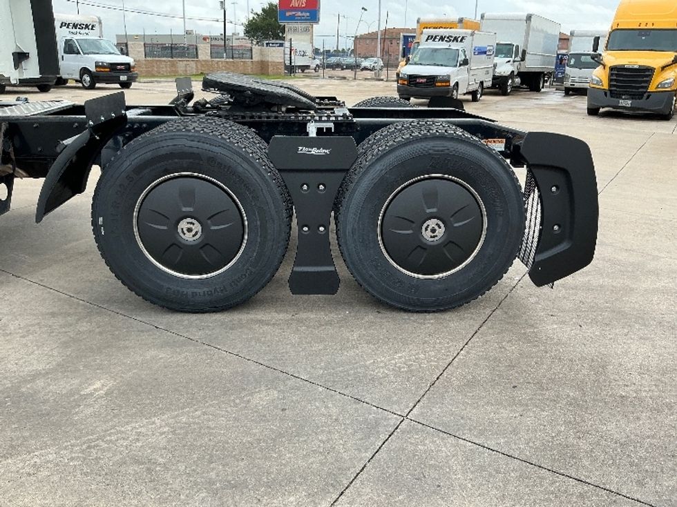 Sleeper Tractor-Heavy Duty Tractors-Freightliner-2019-Cascadia 11364ST-Arlington-TX-518,148\n\t\tmiles-$ 53,000 - Image 21