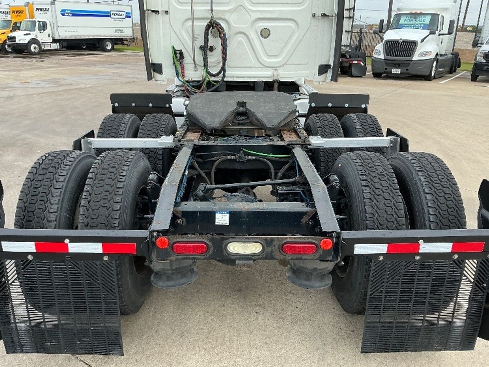 Sleeper Tractor-Heavy Duty Tractors-Freightliner-2019-Cascadia 11364ST-Arlington-TX-518,148\n\t\tmiles-$ 53,000 - Image 6