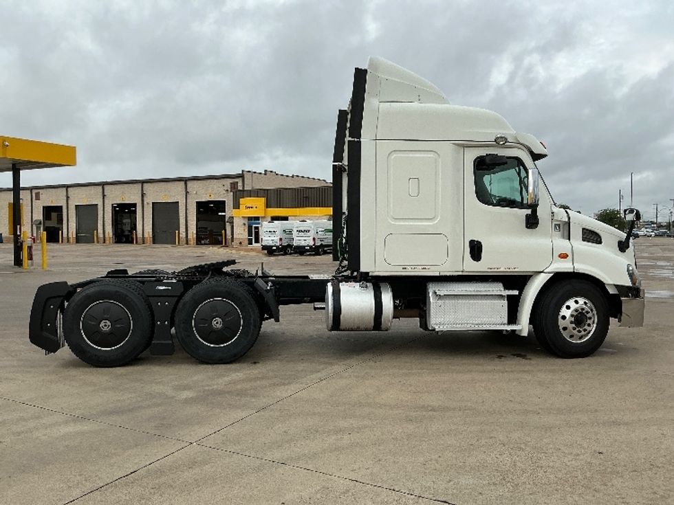 Sleeper Tractor-Heavy Duty Tractors-Freightliner-2019-Cascadia 11364ST-Arlington-TX-518,148\n\t\tmiles-$ 53,000 - Image 8