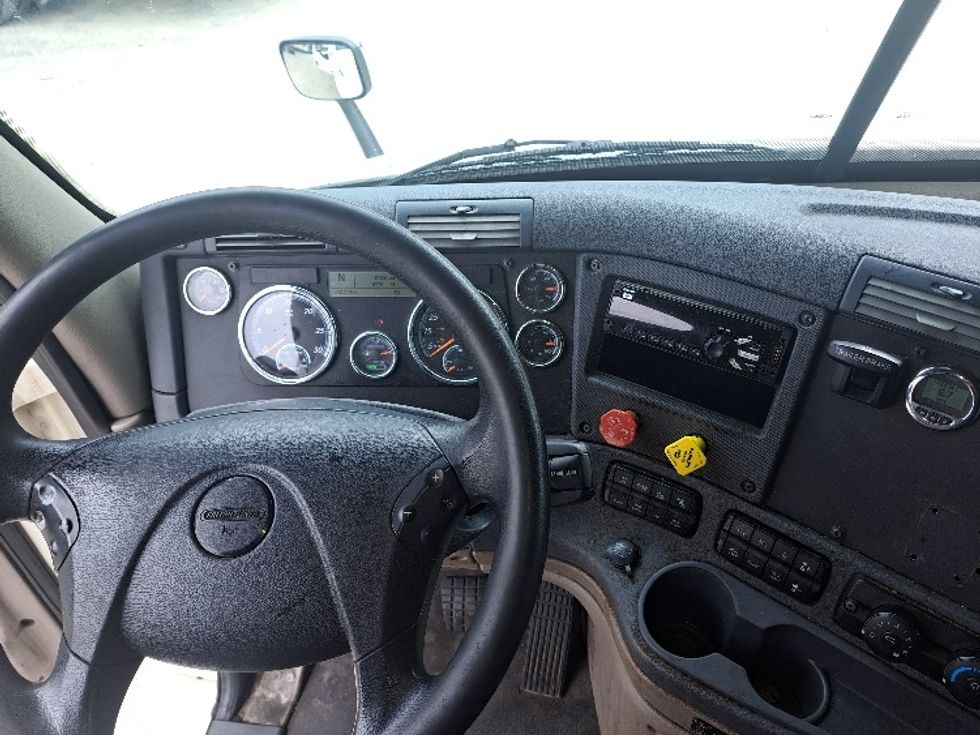 Sleeper Tractor-Heavy Duty Tractors-Freightliner-2019-Cascadia 11364ST-Atlanta-GA-440,215\n\t\tmiles-$ 55,000 - Image 11