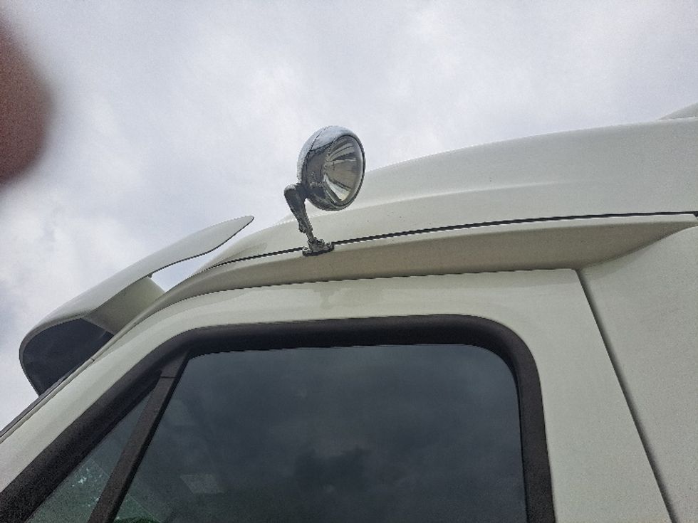 Sleeper Tractor-Heavy Duty Tractors-Freightliner-2019-Cascadia 11364ST-Atlanta-GA-440,215\n\t\tmiles-$ 55,000 - Image 22