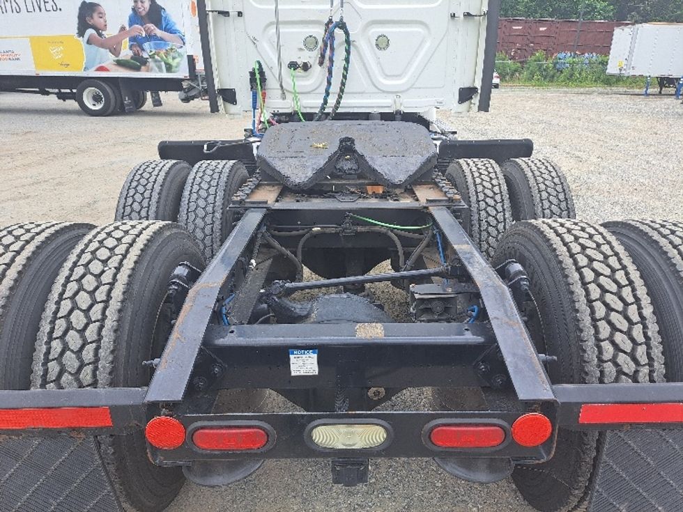 Sleeper Tractor-Heavy Duty Tractors-Freightliner-2019-Cascadia 11364ST-Atlanta-GA-440,215\n\t\tmiles-$ 55,000 - Image 6
