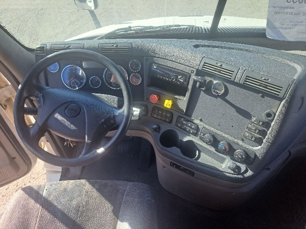 Sleeper Tractor-Heavy Duty Tractors-Freightliner-2019-Cascadia 11364ST-Atlanta-GA-489,129\n\t\tmiles-$ 52,250 - Image 12