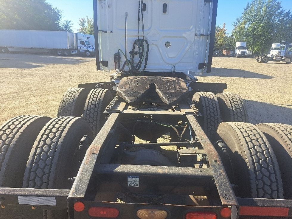 Sleeper Tractor-Heavy Duty Tractors-Freightliner-2019-Cascadia 11364ST-Atlanta-GA-489,129\n\t\tmiles-$ 52,250 - Image 6