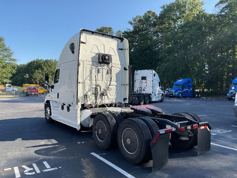 Sleeper Tractor-Heavy Duty Tractors-Freightliner-2019-Cascadia 11364ST-Gainesville-GA-574,301\n\t\tmiles-$ 49,750 - Image 5