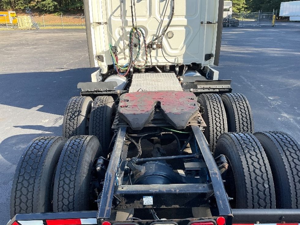 Sleeper Tractor-Heavy Duty Tractors-Freightliner-2019-Cascadia 11364ST-Gainesville-GA-574,301\n\t\tmiles-$ 49,750 - Image 6