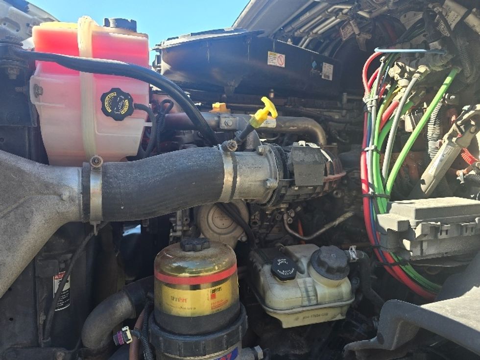 Sleeper Tractor-Heavy Duty Tractors-Freightliner-2019-Cascadia 11364ST-Gainesville-GA-608,255\n\t\tmiles-$ 47,000 - Image 21