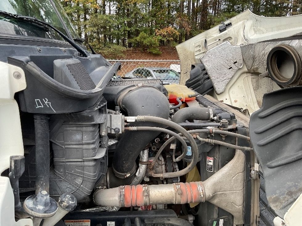 Sleeper Tractor-Heavy Duty Tractors-Freightliner-2019-Cascadia 11364ST-Gainesville-GA-641,525\n\t\tmiles-$ 47,000 - Image 20