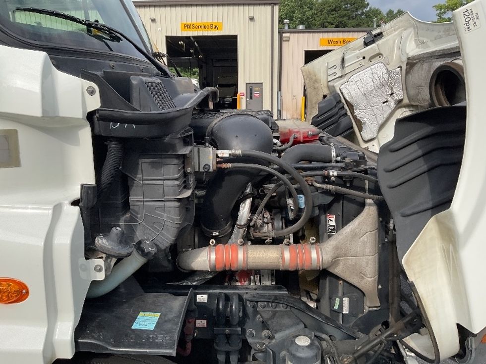Sleeper Tractor-Heavy Duty Tractors-Freightliner-2019-Cascadia 11364ST-Gainesville-GA-705,115\n\t\tmiles-$ 40,750 - Image 20
