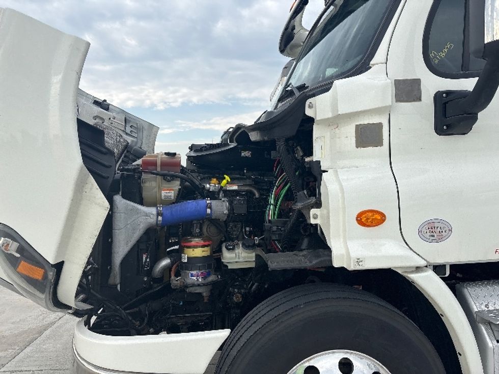 Sleeper Tractor-Heavy Duty Tractors-Freightliner-2019-Cascadia 11364ST-Greeley-CO-464,163\n\t\tmiles-$ 57,250 - Image 20