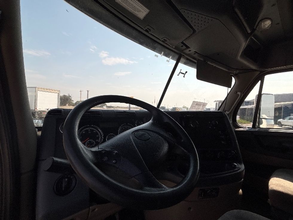 Sleeper Tractor-Heavy Duty Tractors-Freightliner-2019-Cascadia 11364ST-Greeley-CO-579,576\n\t\tmiles-$ 50,000 - Image 10