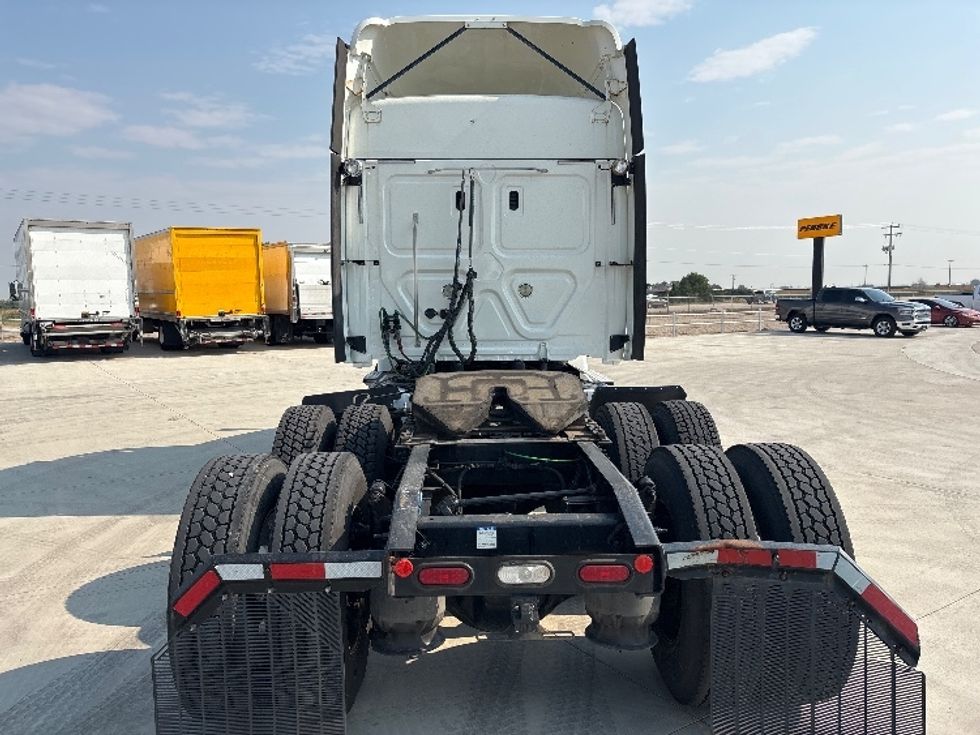 Sleeper Tractor-Heavy Duty Tractors-Freightliner-2019-Cascadia 11364ST-Greeley-CO-579,576\n\t\tmiles-$ 50,000 - Image 6