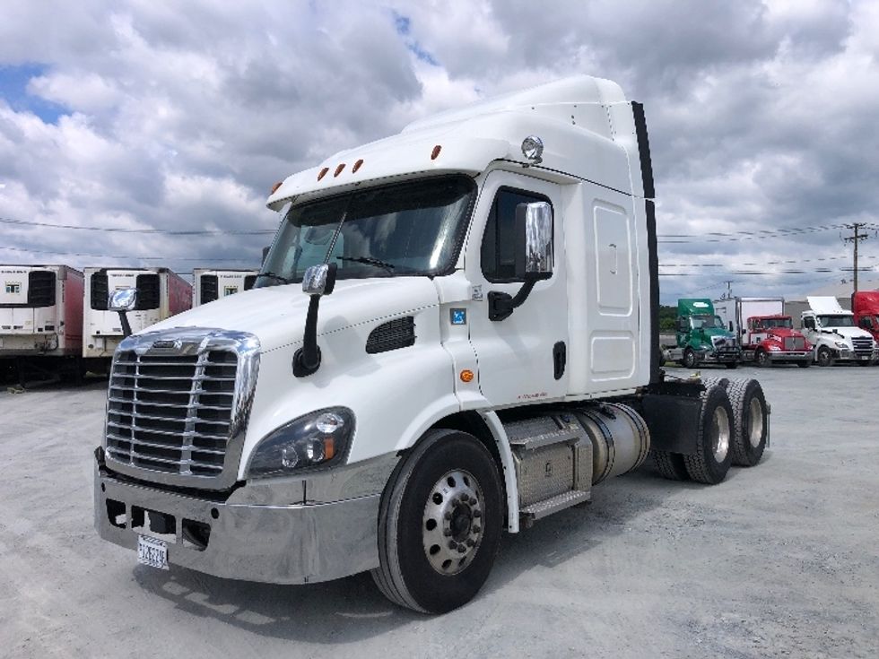 Sleeper Tractor-Heavy Duty Tractors-Freightliner-2019-Cascadia 11364ST-Guilderland Center-NY-542,259\n\t\tmiles-$ 47,000 - Image 3
