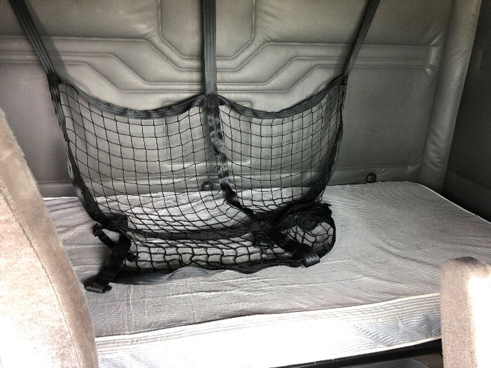 Sleeper Tractor-Heavy Duty Tractors-Freightliner-2019-Cascadia 11364ST-Guilderland Center-NY-542,259\n\t\tmiles-$ 47,000 - Image 16