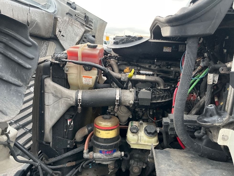 Sleeper Tractor-Heavy Duty Tractors-Freightliner-2019-Cascadia 11364ST-Linden-NJ-266,512\n\t\tmiles-$ 63,750 - Image 21