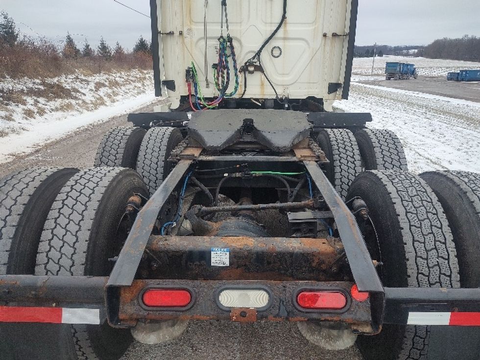 Sleeper Tractor-Heavy Duty Tractors-Freightliner-2019-Cascadia 11364ST-Mount Hope-OH-588,001\n\t\tmiles-$ 40,250 - Image 6