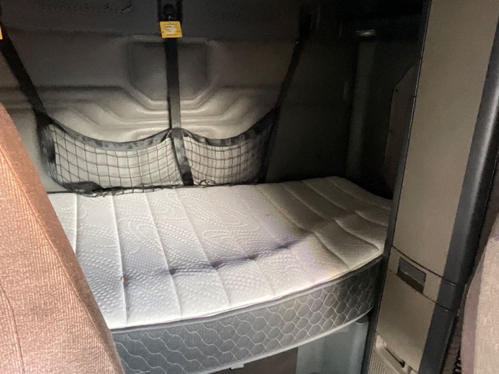 Sleeper Tractor-Heavy Duty Tractors-Freightliner-2019-Cascadia 11364ST-Torrance-CA-538,980\n\t\tmiles-$ 50,250 - Image 15