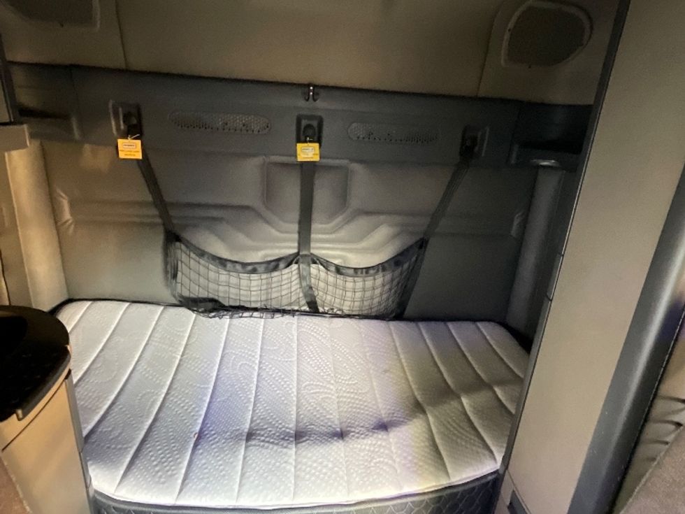 Sleeper Tractor-Heavy Duty Tractors-Freightliner-2019-Cascadia 11364ST-Torrance-CA-538,980\n\t\tmiles-$ 50,250 - Image 16