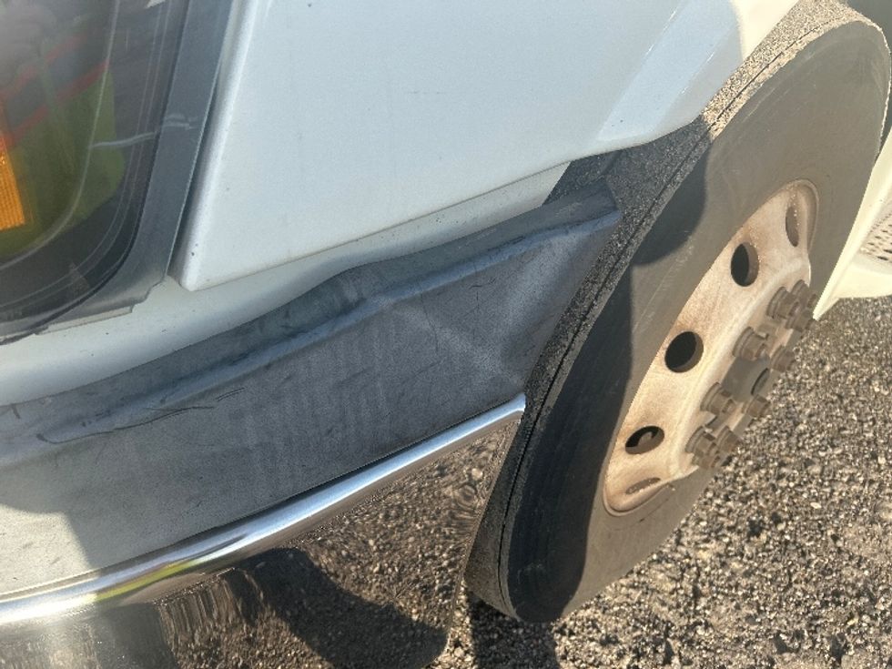 Sleeper Tractor-Heavy Duty Tractors-Freightliner-2019-Cascadia 11364ST-Youngstown-OH-618,106\n\t\tmiles-$ 44,250 - Image 22