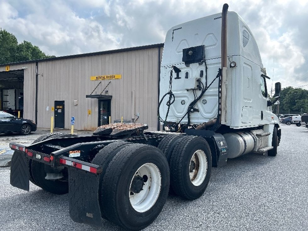 Sleeper Tractor-Heavy Duty Tractors-Freightliner-2019-Cascadia 12564ST-Anderson-SC-371,422\n\t\tmiles-$ 61,500 - Image 7