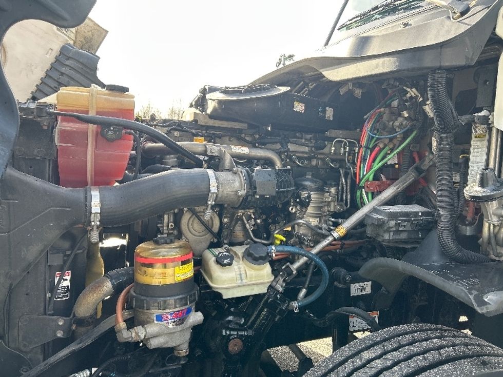 Sleeper Tractor-Heavy Duty Tractors-Freightliner-2019-Cascadia 12564ST-Anderson-SC-418,548\n\t\tmiles-$ 49,750 - Image 21