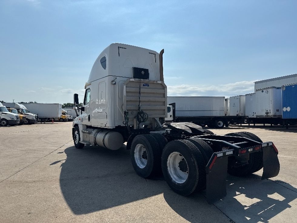Sleeper Tractor-Heavy Duty Tractors-Freightliner-2019-Cascadia 12564ST-Arlington-TX-413,550\n\t\tmiles-$ 62,500 - Image 5