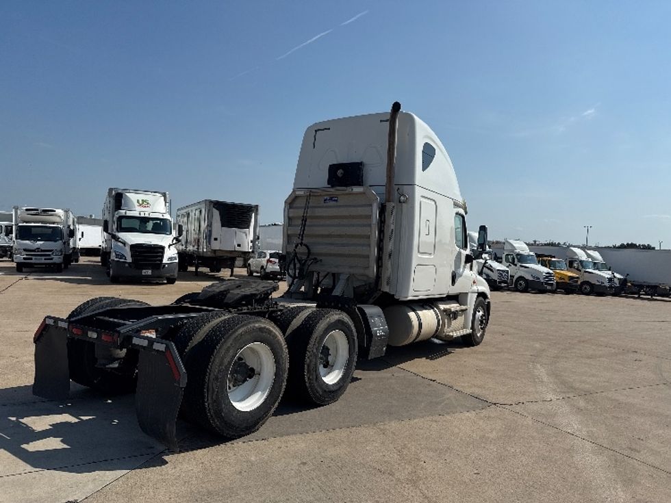Sleeper Tractor-Heavy Duty Tractors-Freightliner-2019-Cascadia 12564ST-Arlington-TX-413,550\n\t\tmiles-$ 62,500 - Image 7