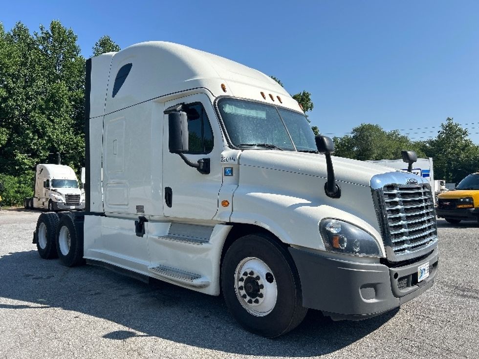 Sleeper Tractor-Heavy Duty Tractors-Freightliner-2019-Cascadia 12564ST-Asheville-NC-507,805\n\t\tmiles-$ 48,250 - Image 1