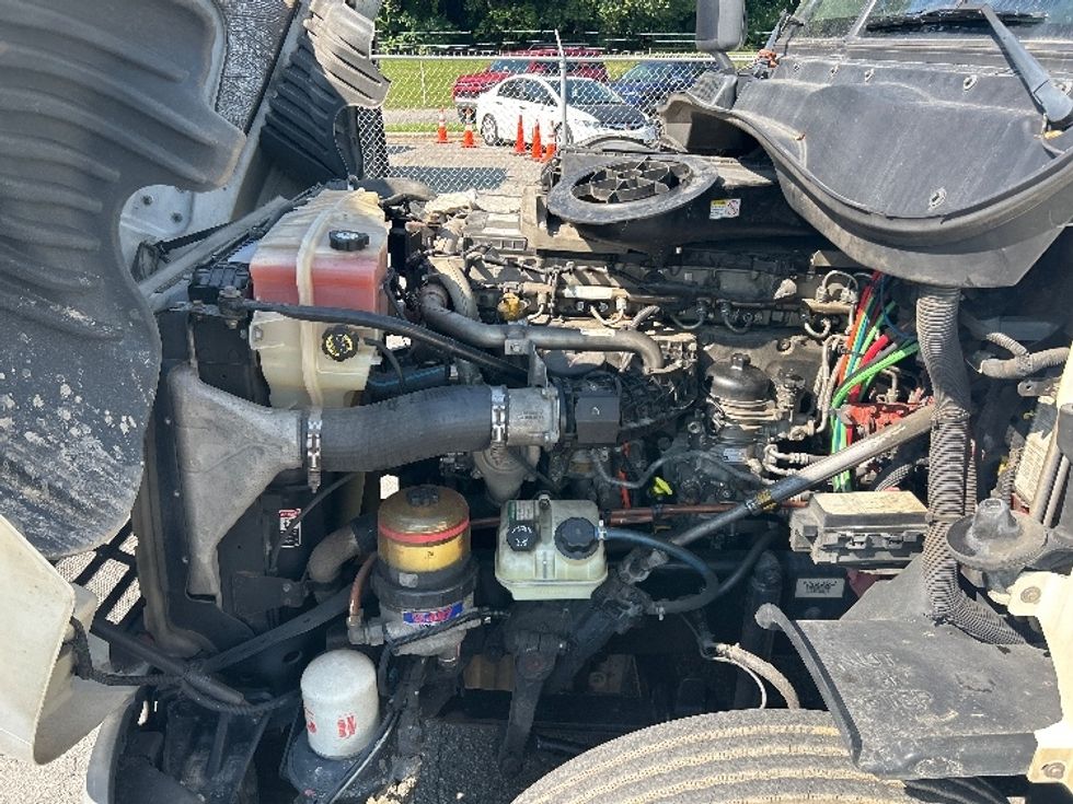 Sleeper Tractor-Heavy Duty Tractors-Freightliner-2019-Cascadia 12564ST-Asheville-NC-507,805\n\t\tmiles-$ 48,250 - Image 20