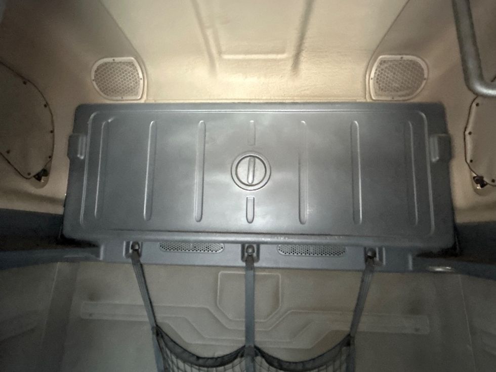 Sleeper Tractor-Heavy Duty Tractors-Freightliner-2019-Cascadia 12564ST-Asheville-NC-507,805\n\t\tmiles-$ 48,250 - Image 21