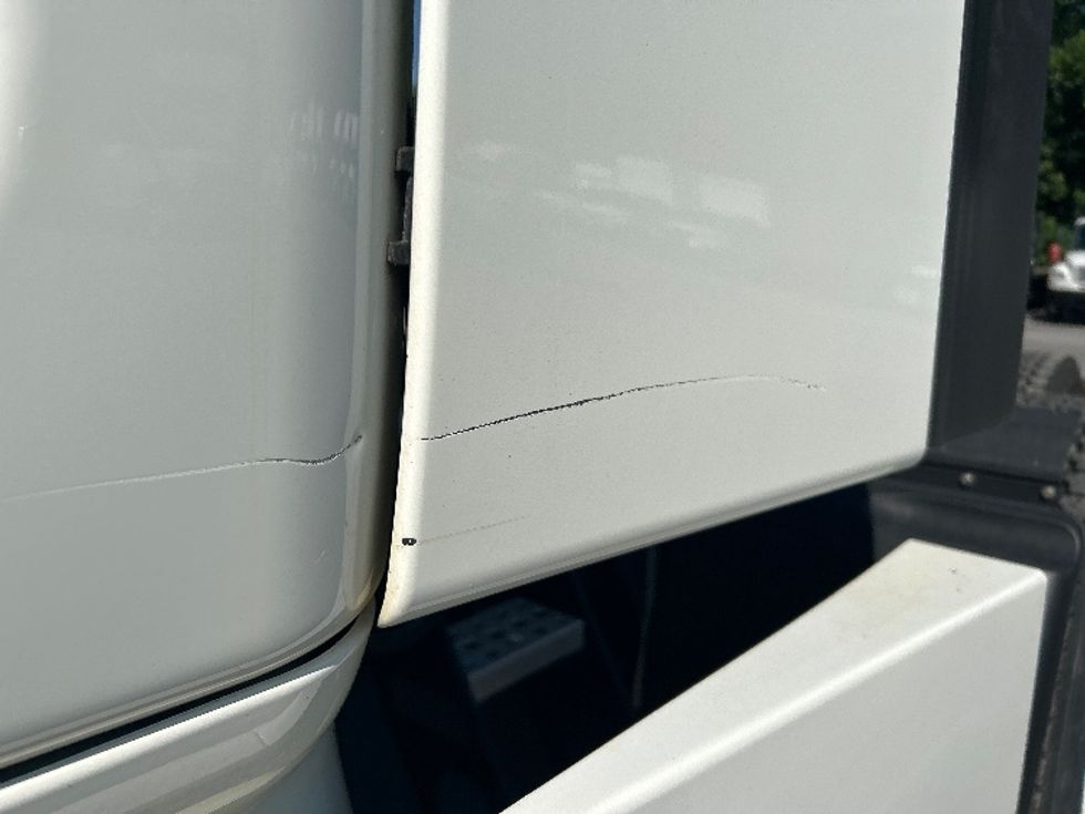 Sleeper Tractor-Heavy Duty Tractors-Freightliner-2019-Cascadia 12564ST-Asheville-NC-507,805\n\t\tmiles-$ 48,250 - Image 23