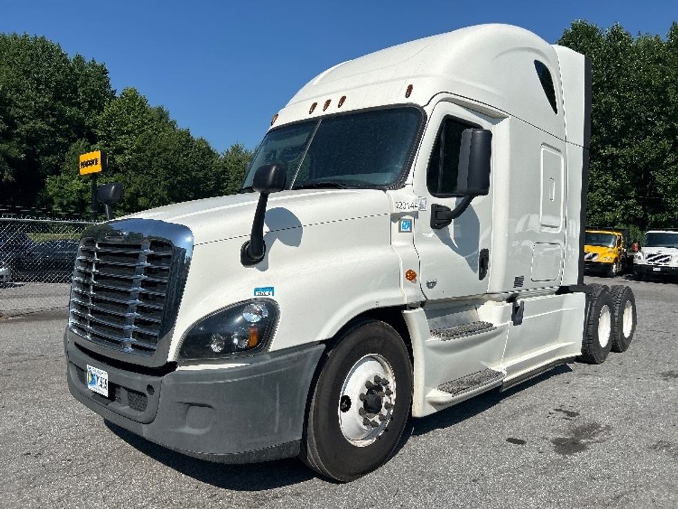 Sleeper Tractor-Heavy Duty Tractors-Freightliner-2019-Cascadia 12564ST-Asheville-NC-507,805\n\t\tmiles-$ 48,250 - Image 3