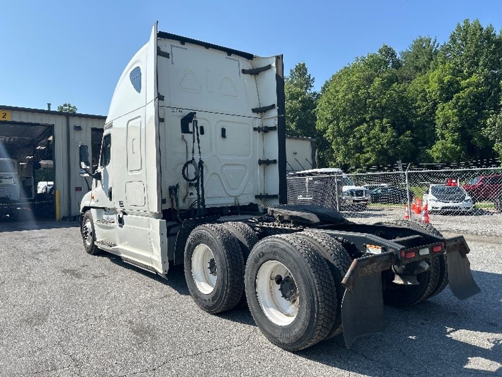 Sleeper Tractor-Heavy Duty Tractors-Freightliner-2019-Cascadia 12564ST-Asheville-NC-507,805\n\t\tmiles-$ 48,250 - Image 5