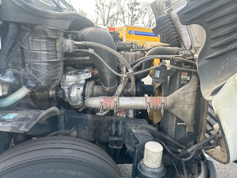 Sleeper Tractor-Heavy Duty Tractors-Freightliner-2019-Cascadia 12564ST-Atlanta (Forest Park)-GA-357,773\n\t\tmiles-$ 56,250 - Image 20