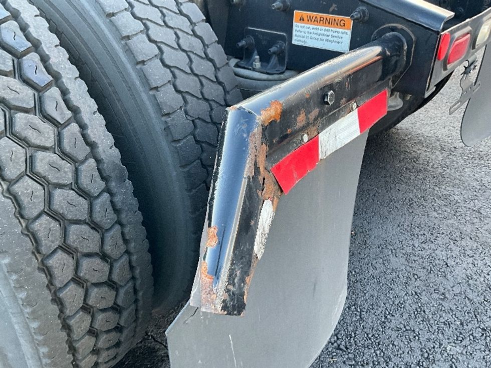 Sleeper Tractor-Heavy Duty Tractors-Freightliner-2019-Cascadia 12564ST-Atlanta (Forest Park)-GA-589,331\n\t\tmiles-$ 41,000 - Image 26