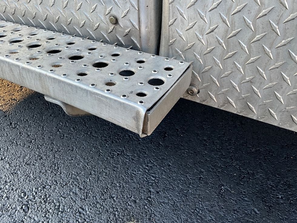 Sleeper Tractor-Heavy Duty Tractors-Freightliner-2019-Cascadia 12564ST-Atlanta (Forest Park)-GA-589,331\n\t\tmiles-$ 41,000 - Image 27