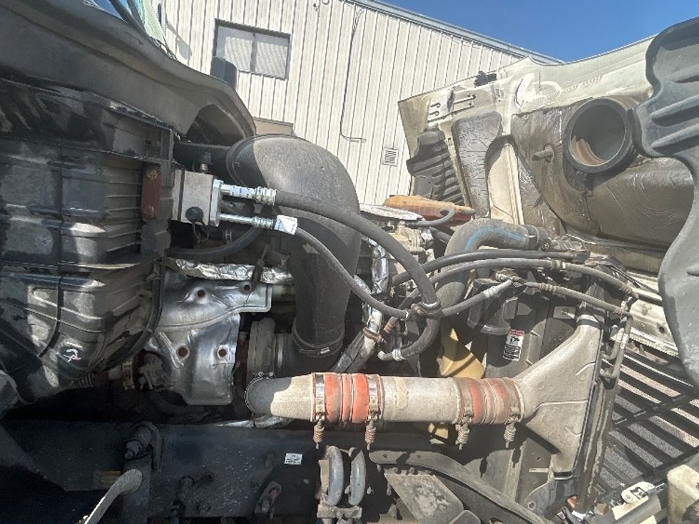 Sleeper Tractor-Heavy Duty Tractors-Freightliner-2019-Cascadia 12564ST-Belden-MS-450,771\n\t\tmiles-$ 56,750 - Image 20